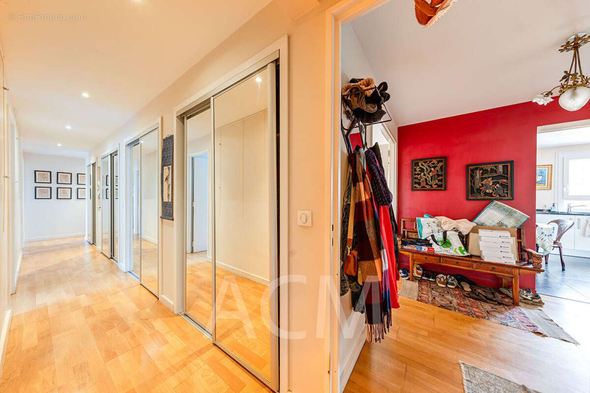 Appartement à MAISONS-LAFFITTE