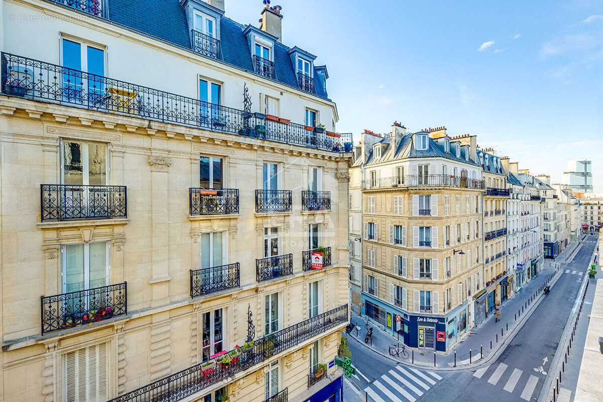 Appartement à PARIS-17E