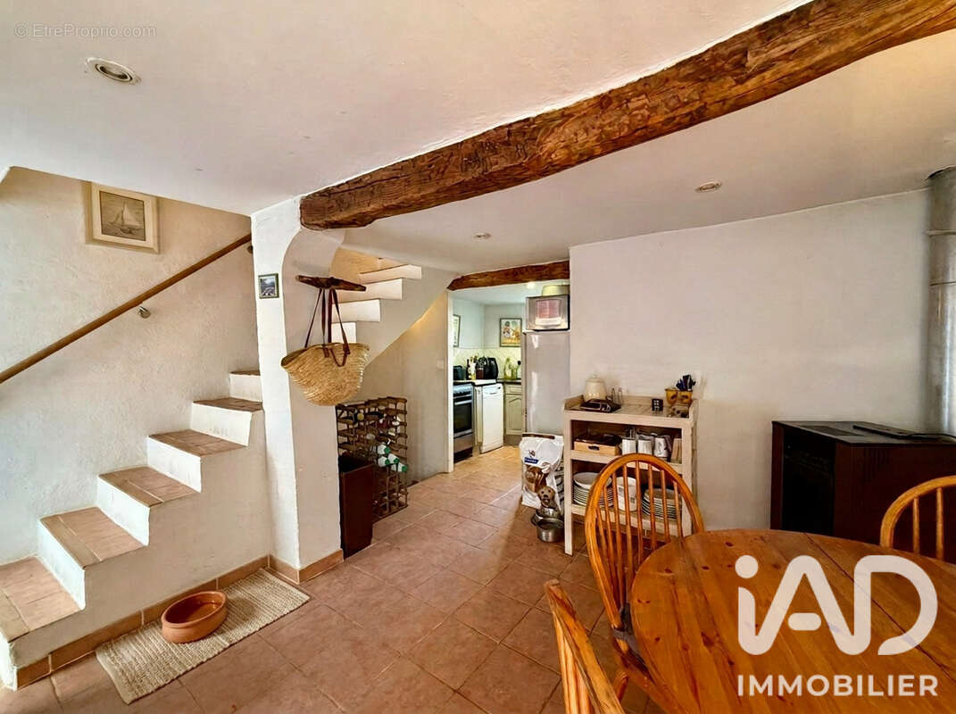 Maison 75 m² à La Garde-Freinet  - photo 6