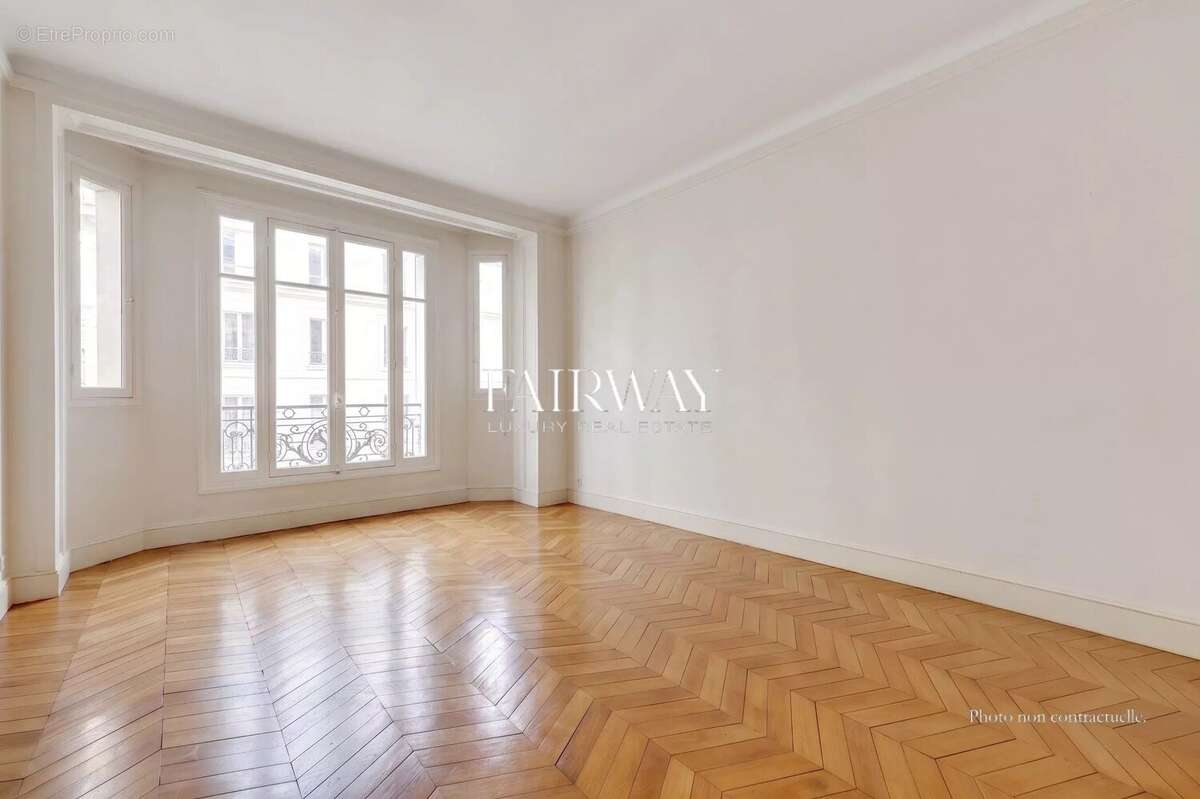 Appartement à PARIS-17E