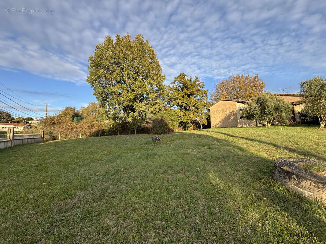 Terrain à PECHBONNIEU