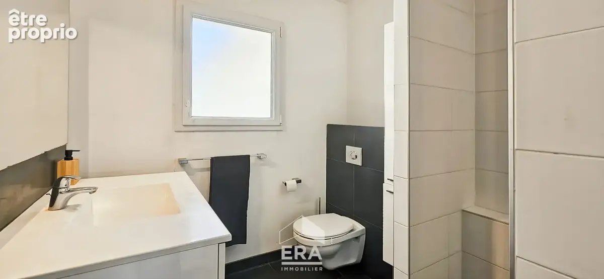 EYSINES 33320 - Maison familiale 200m²  5ch +  bureaux - 850 m² de parcelle - Calme - Garage, Jardin - photo 6
