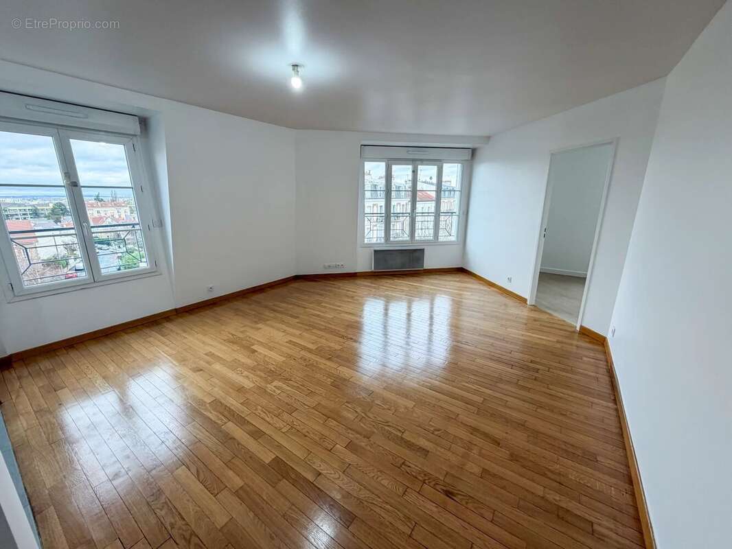 Appartement à LE RAINCY