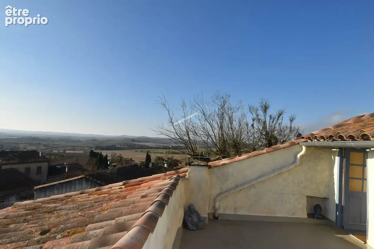 Maison de village avec terrasse et superbe vue sur les Pyrénées - photo 9