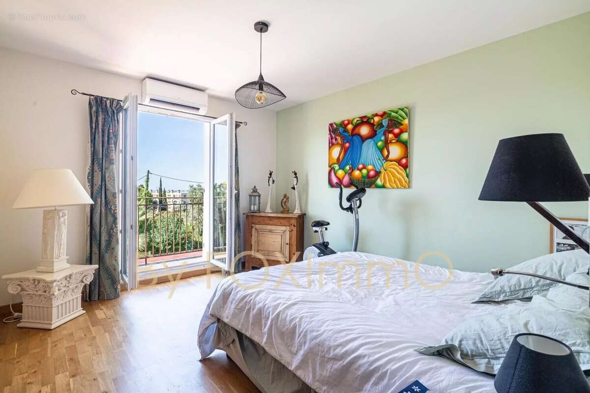 Maison à CAGNES-SUR-MER