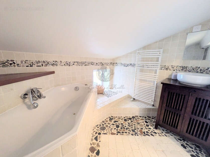 Maison à CLERMONT-FERRAND