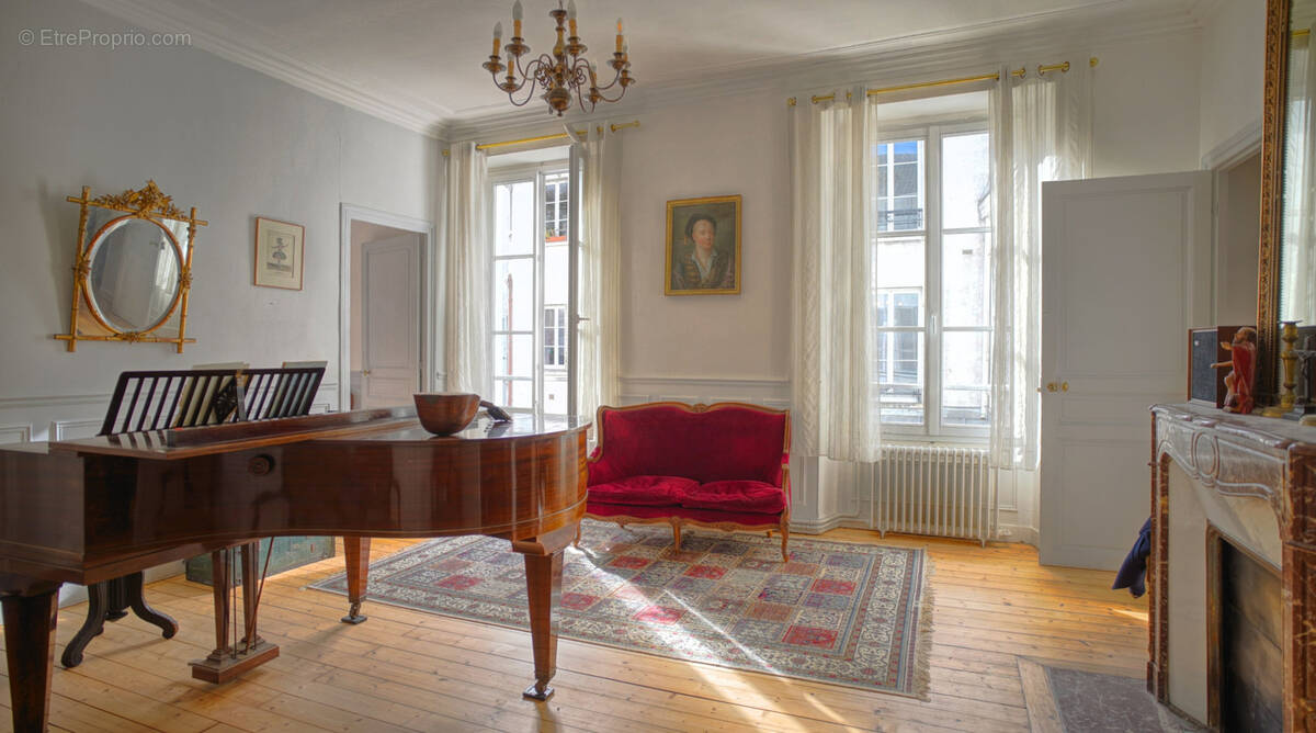 Appartement à FONTAINEBLEAU