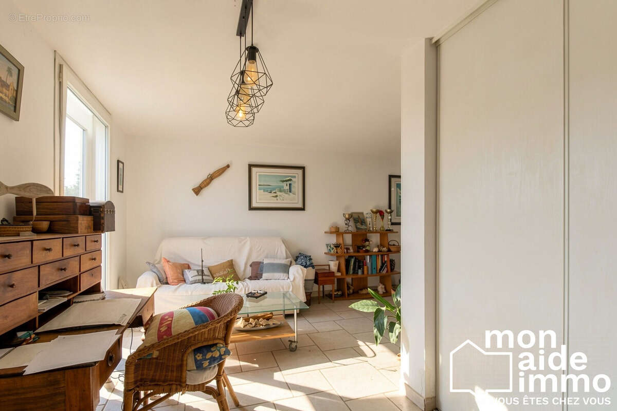 Maison 95 m² à La Rochelle  - photo 8