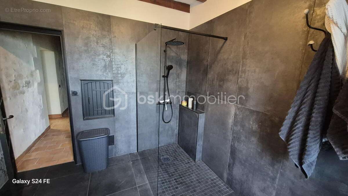 Maison à LA CHAPELLE-SUR-LOIRE