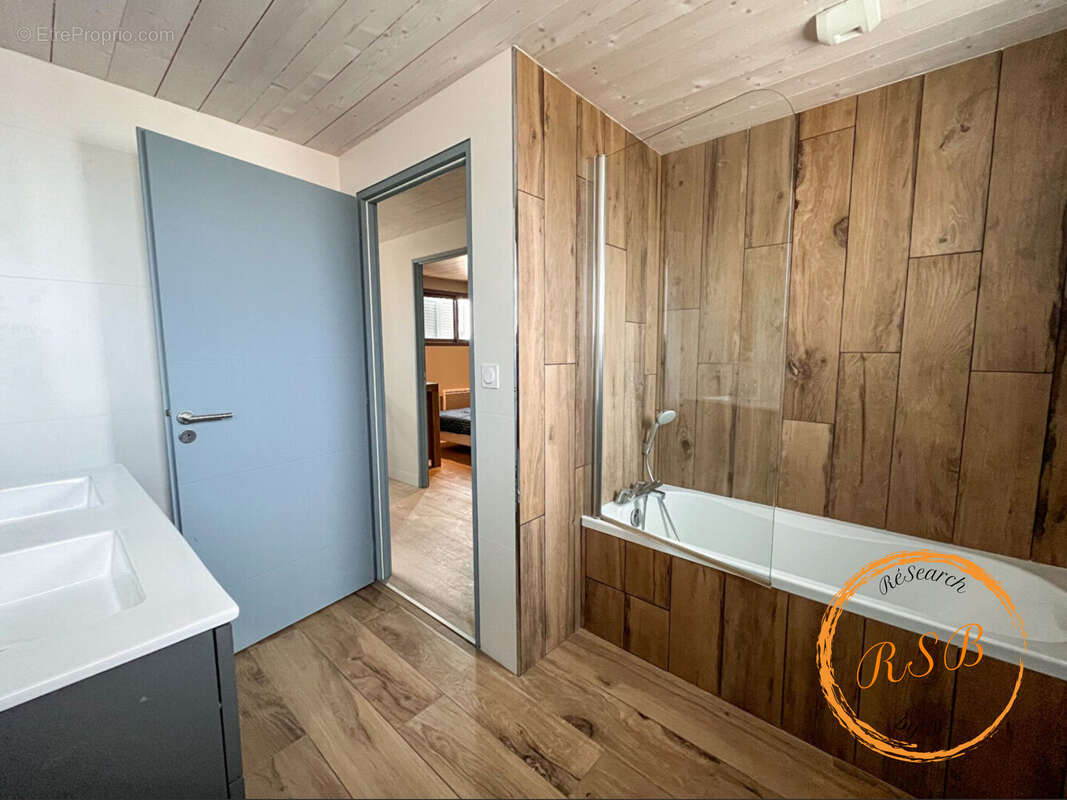 Maison à SAINT-MARTIN-DE-RE