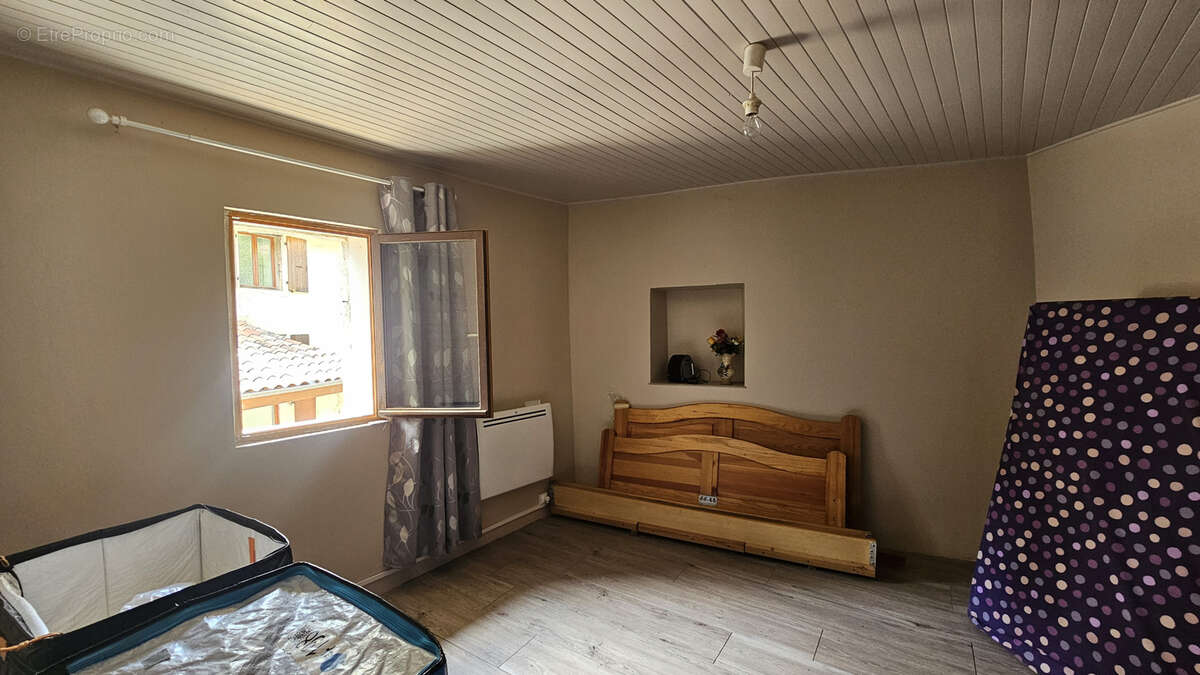 Maison à BEAUCHASTEL