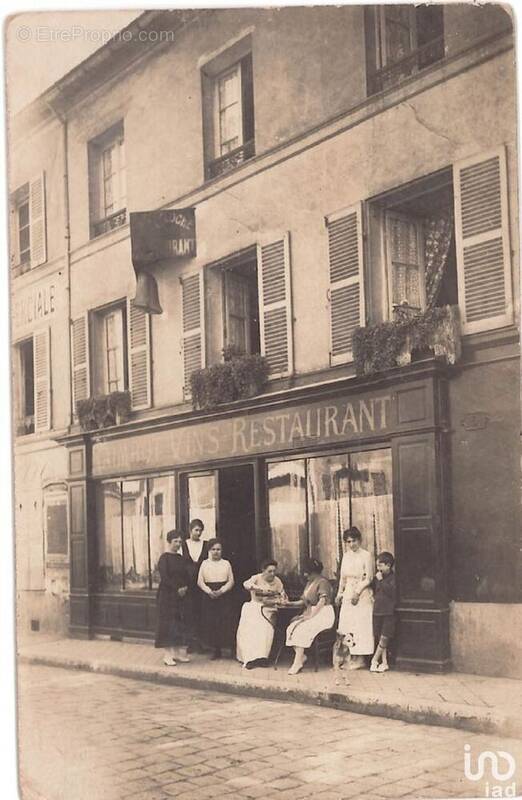 Photo 1 - Commerce à FONTAINEBLEAU