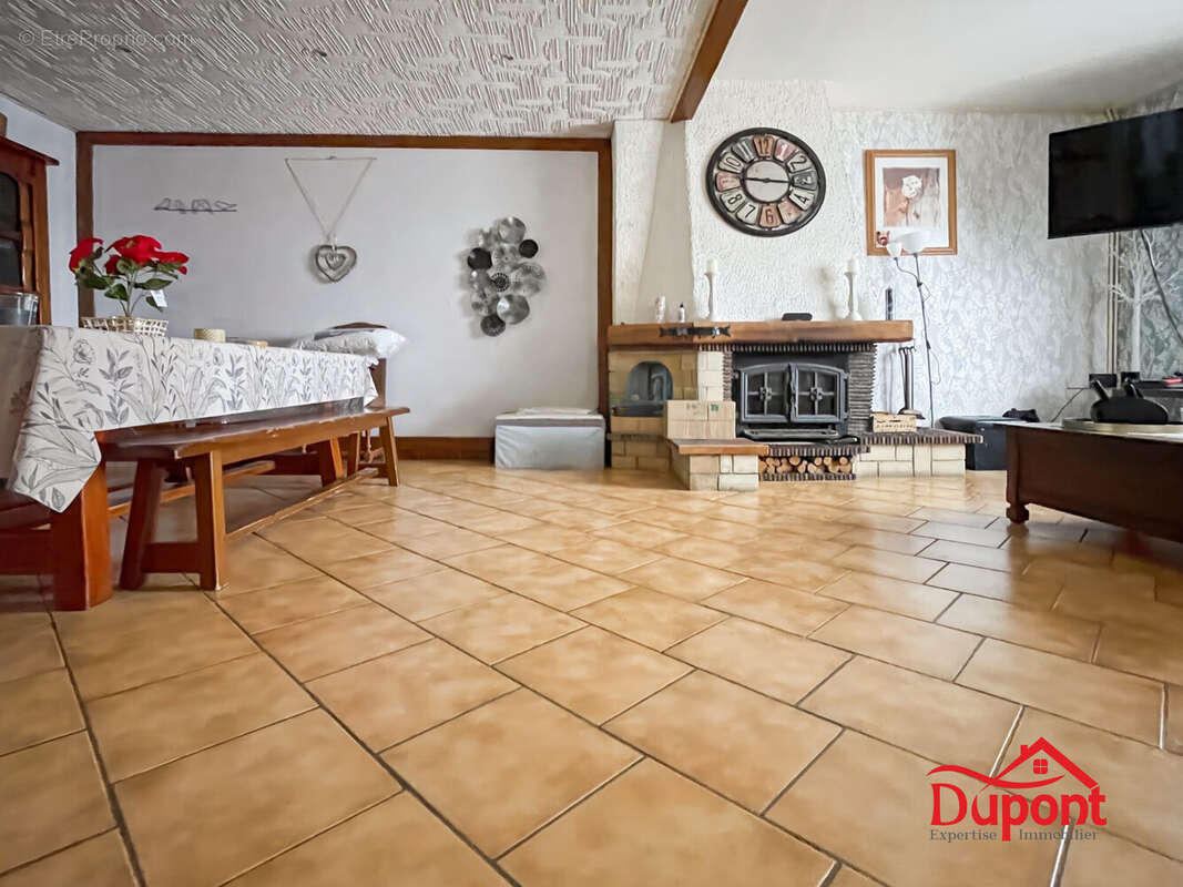 Maison à SAINT-QUENTIN