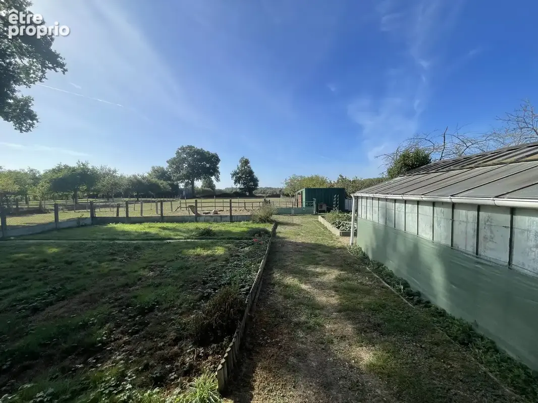 Segré-En-Anjou Bleu, Maison avec terrain - photo 10