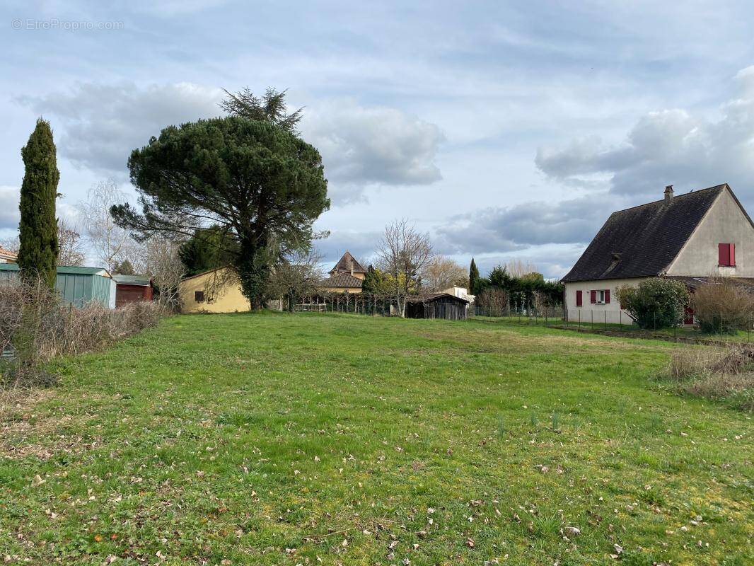 Terrain à BERGERAC