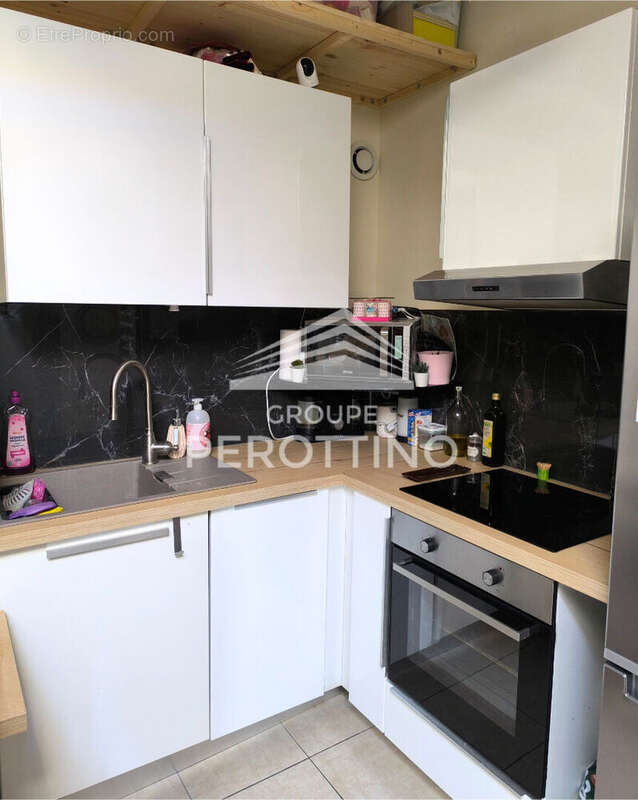 Appartement à ROUGIERS