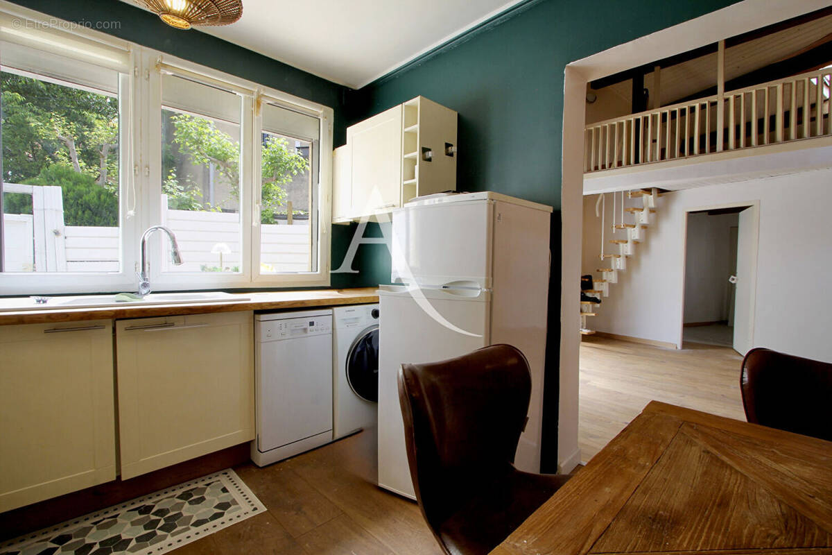 Appartement à LATTES