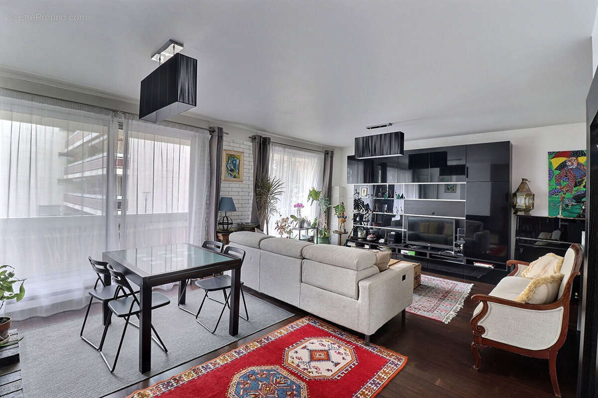 Appartement à MAREIL-MARLY