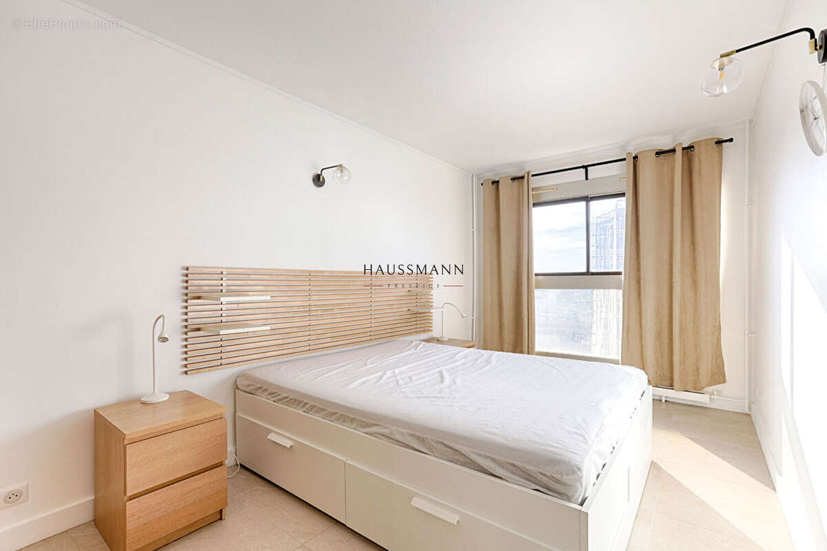 Appartement à PARIS-15E