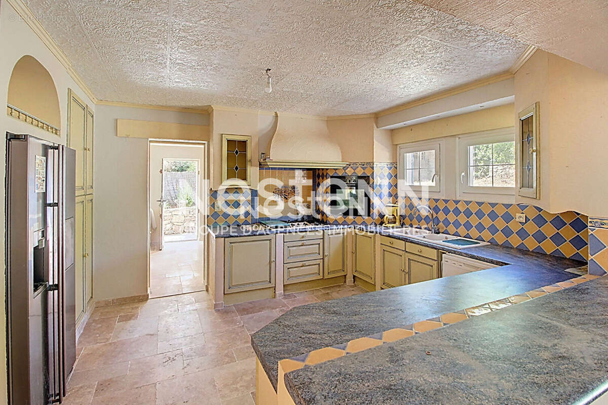 Maison à VILLECROZE