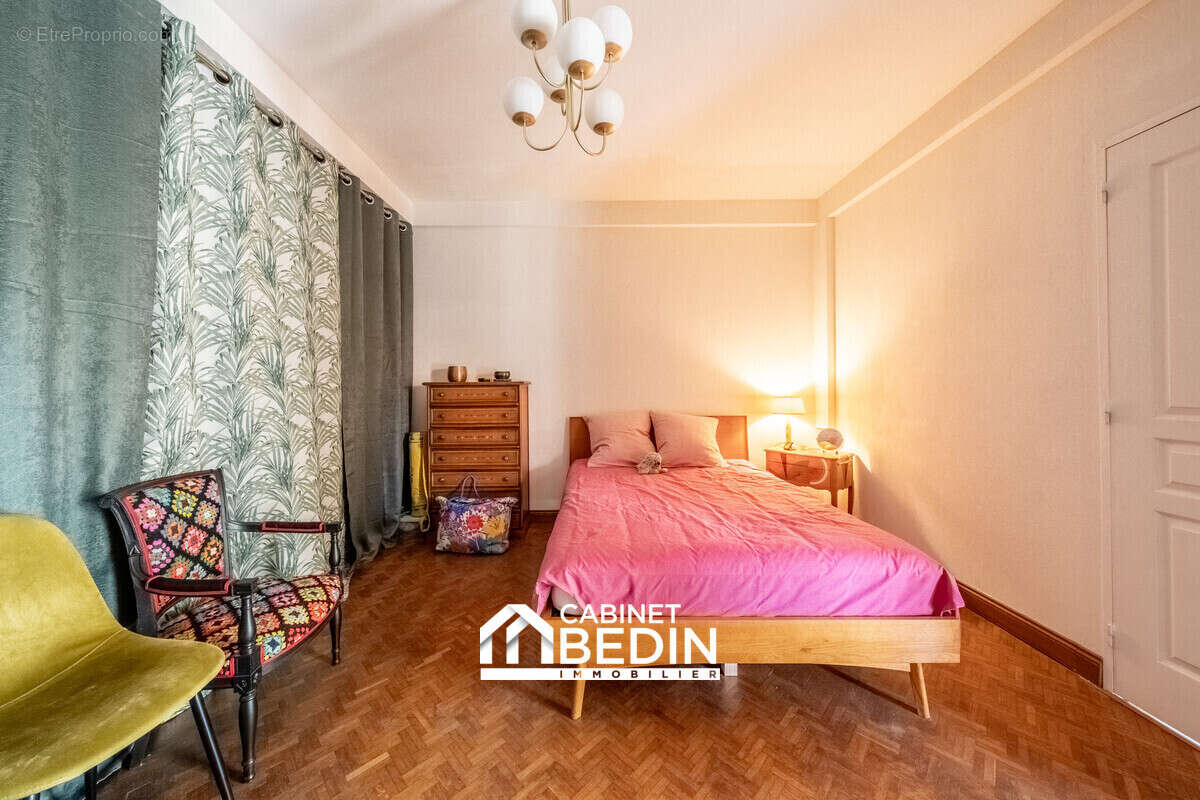 Appartement 81 m² à Blanquefort  - photo 6