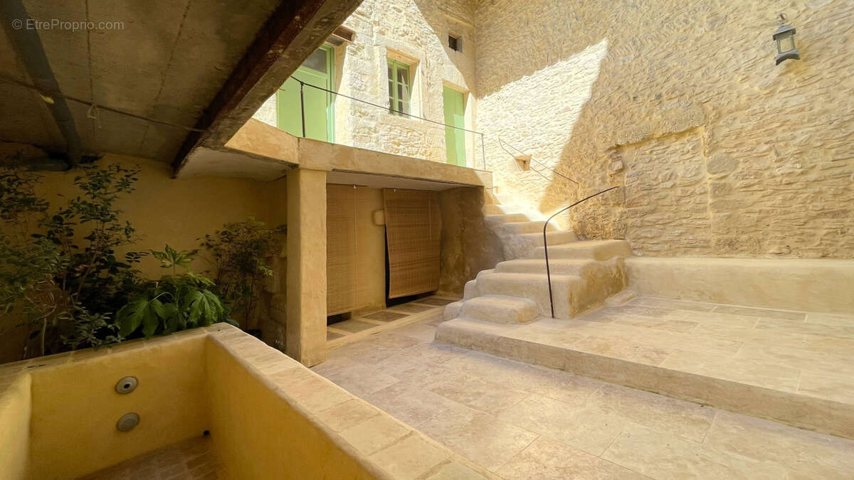 Maison à UZES