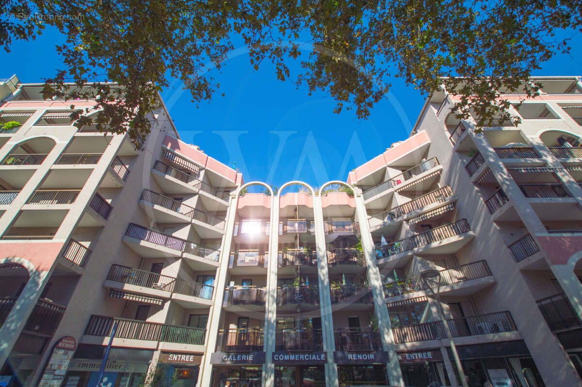 Commerce à CAGNES-SUR-MER