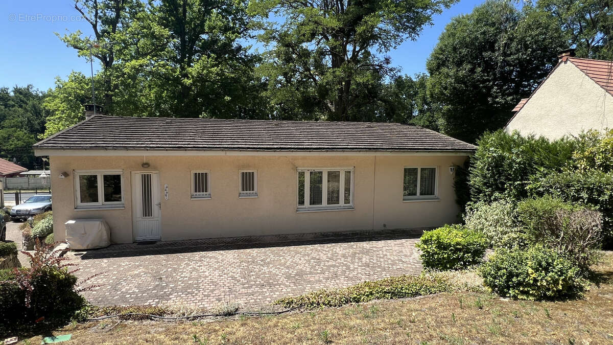 Maison à LA FERTE-ALAIS