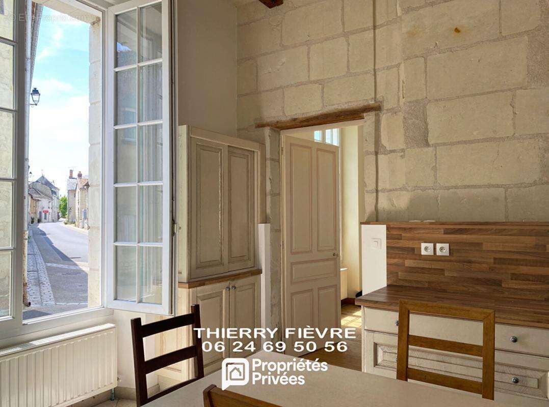 A  VENDRE 86120 LES TROIS MOUTIERS Maison bourgeoise de 299 m2 avec jardin et dépendance - photo 7