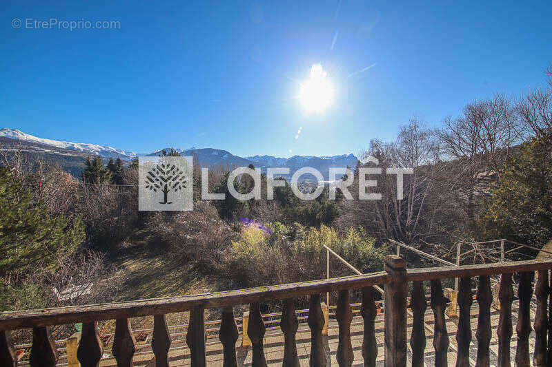 Maison type 30 - 8800m² de terrain - embrun - 30 pièces - photo 2