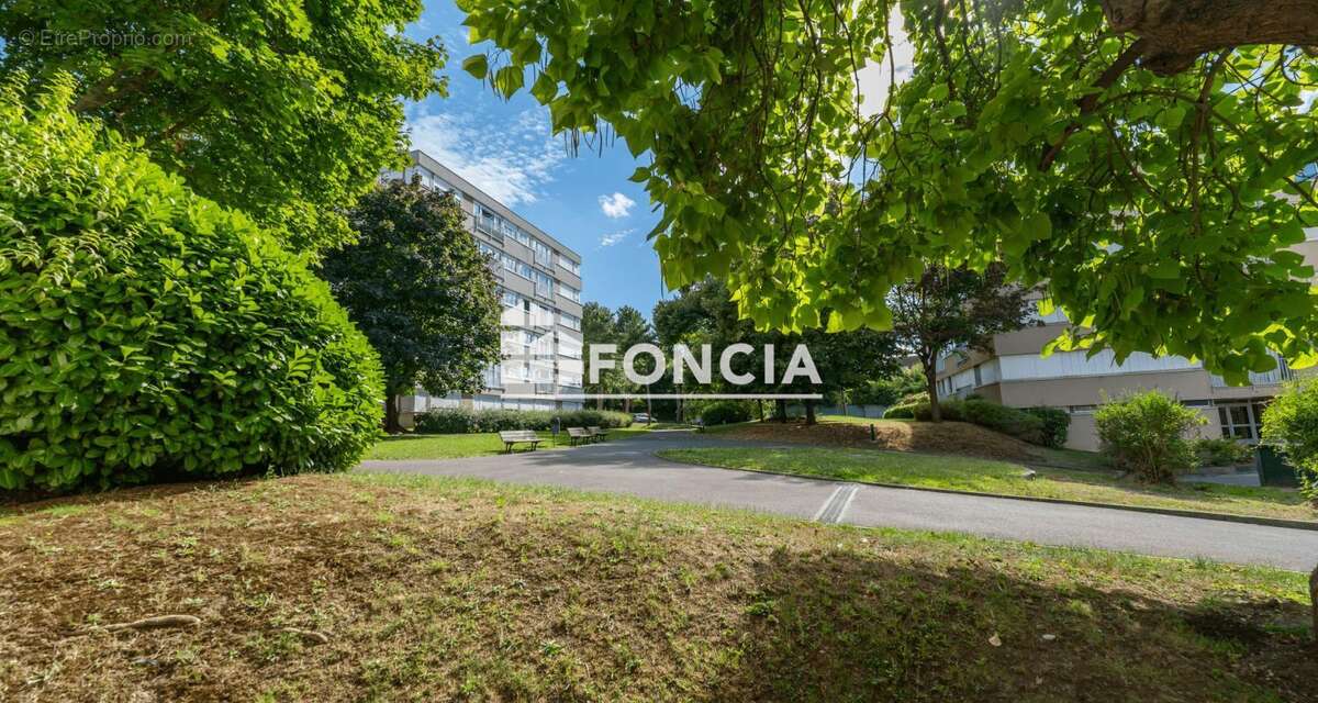 Appartement à NANTERRE