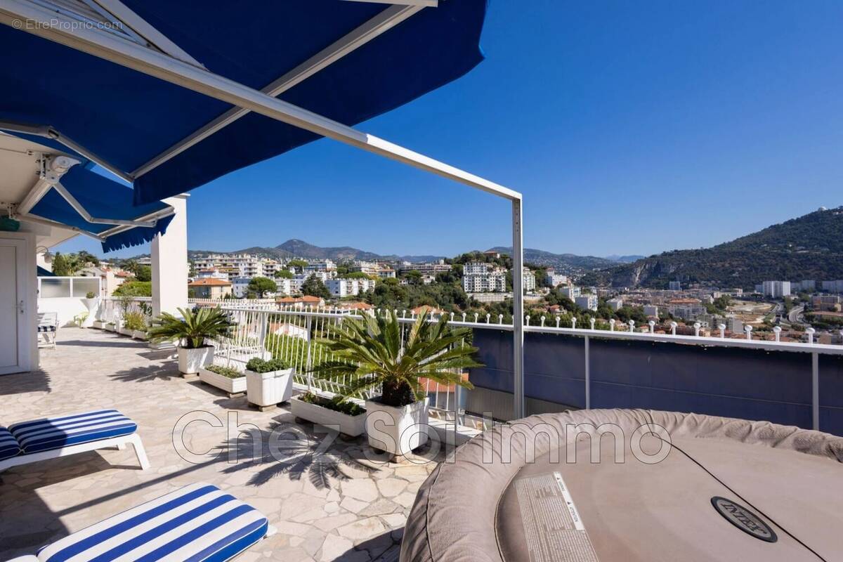 Appartement à NICE