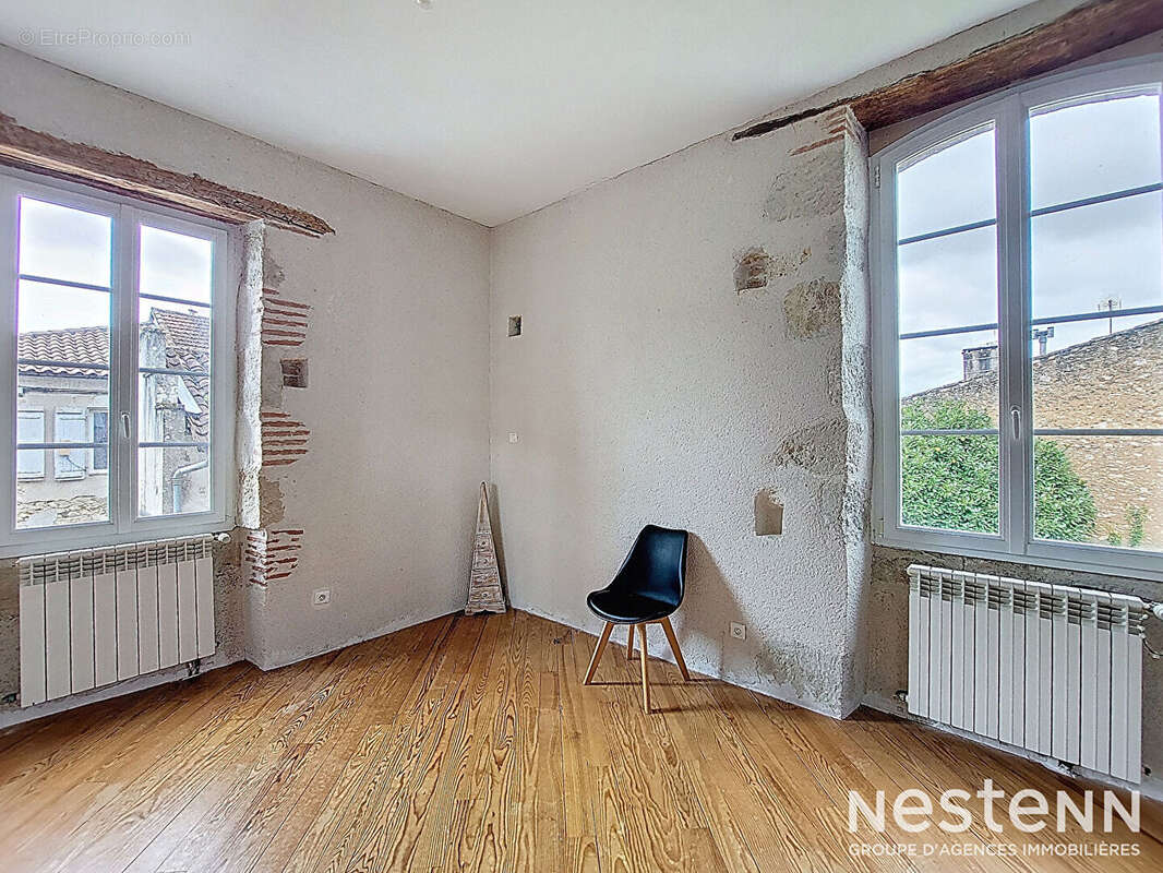 Maison à CASTELNAU-D&#039;AUZAN