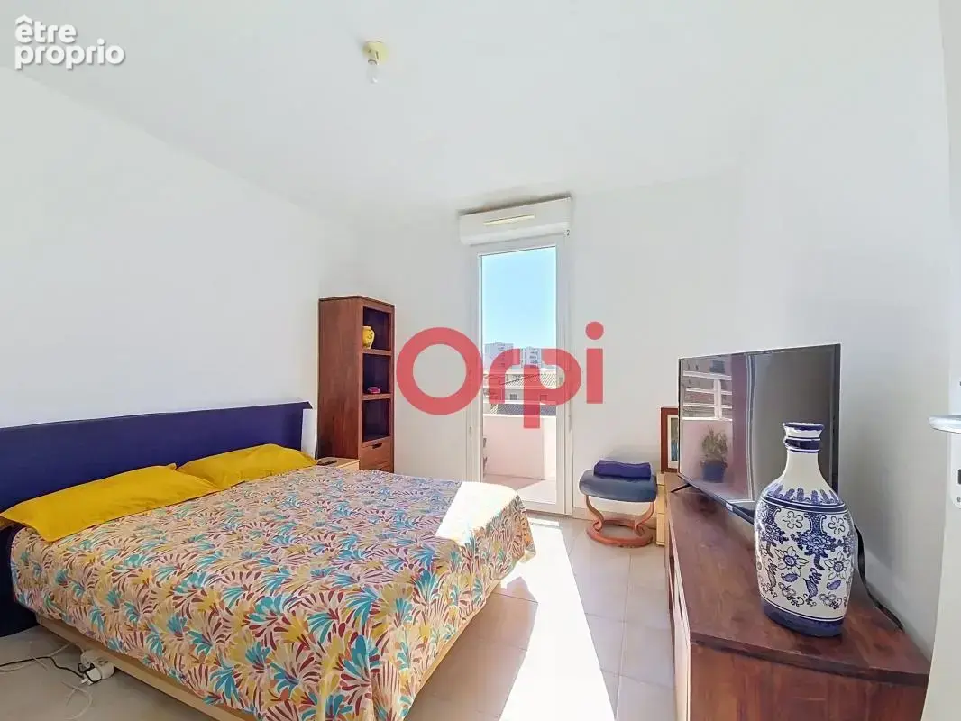 Appartement À Vendre T2 de 41 m² , ascenseur, terrasse et place privative sous-sol LA SEYNE SUR MER - photo 7