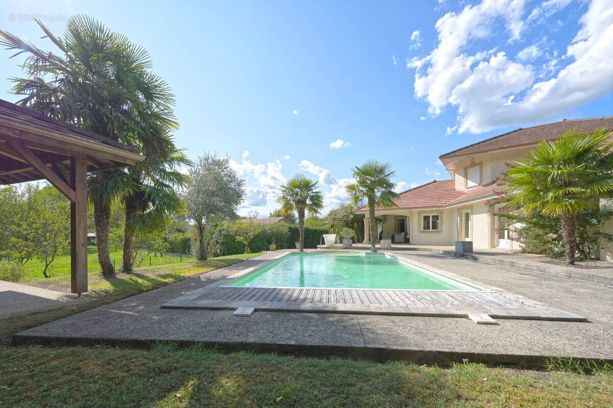Maison à COGNIN-LES-GORGES