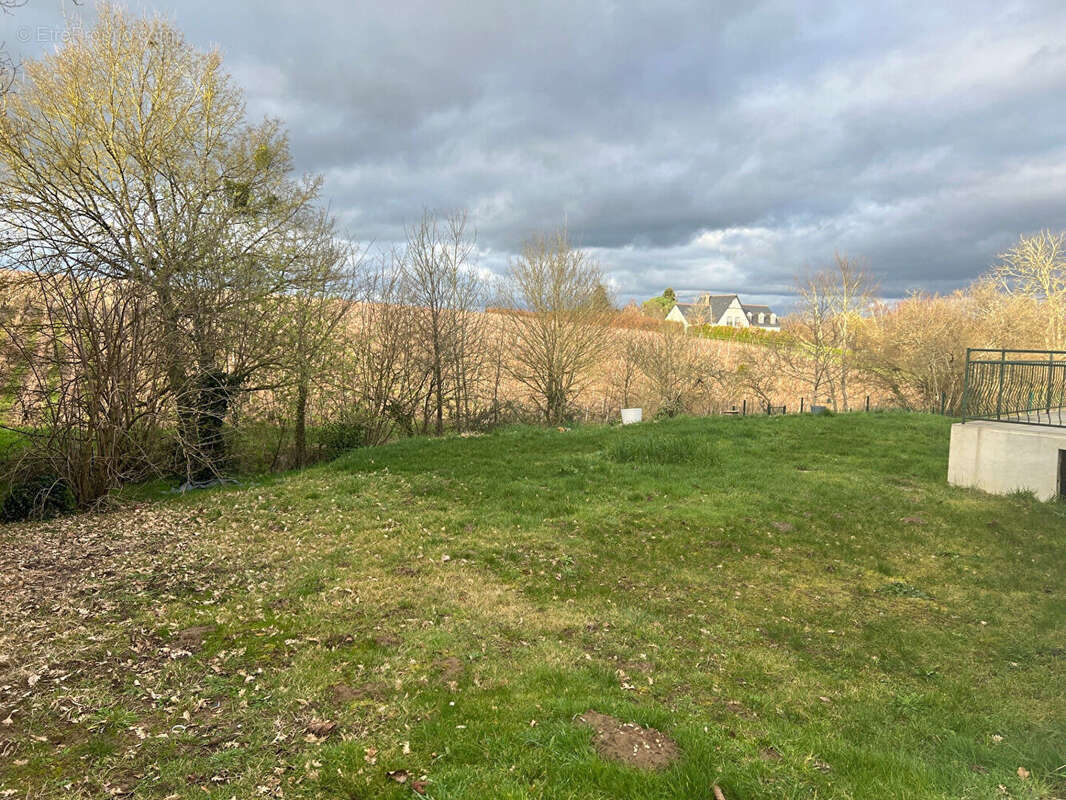 Maison à VERNOU-SUR-BRENNE