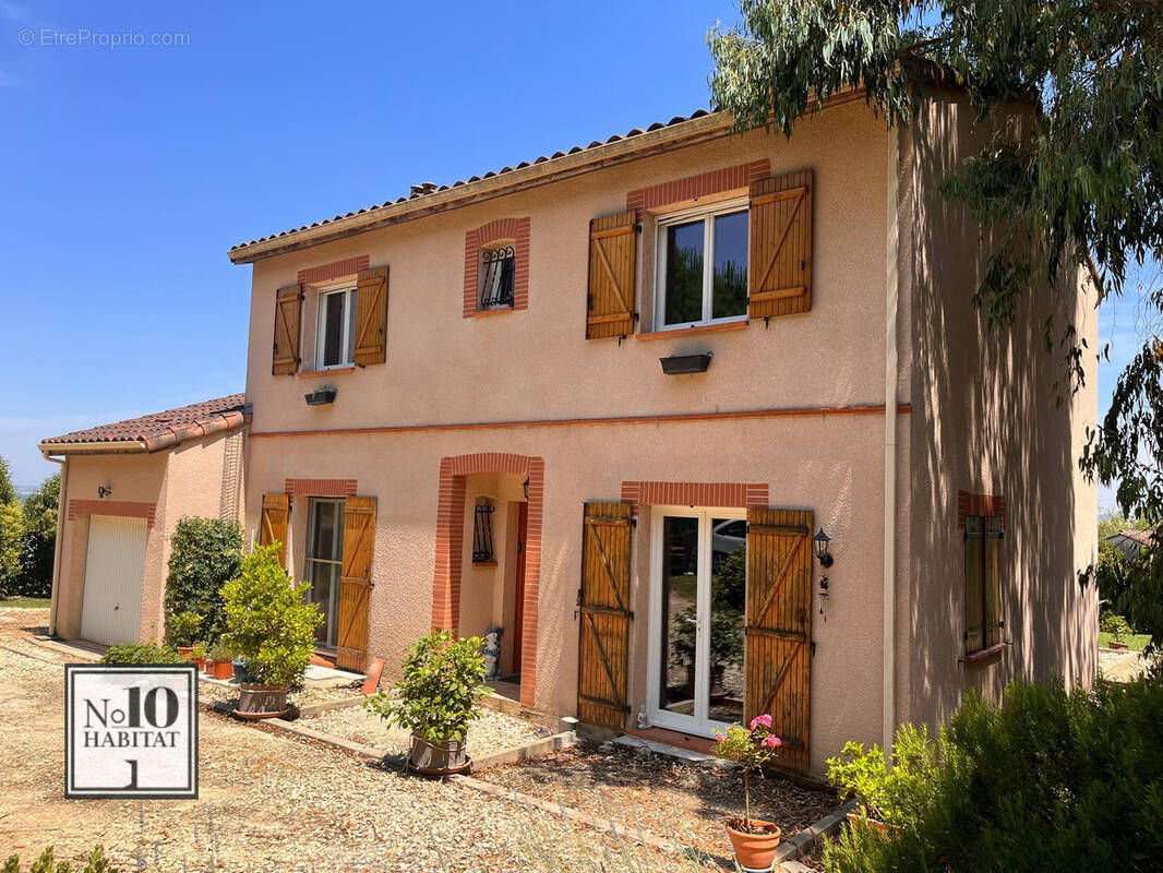 Maison à MAUVEZIN