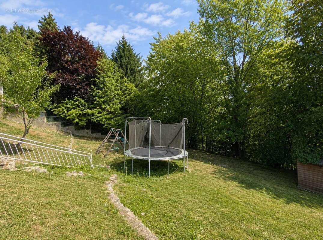Réf. 2299 – Pavillon 5 ch. avec sous‑sol & grand jardin - photo 15