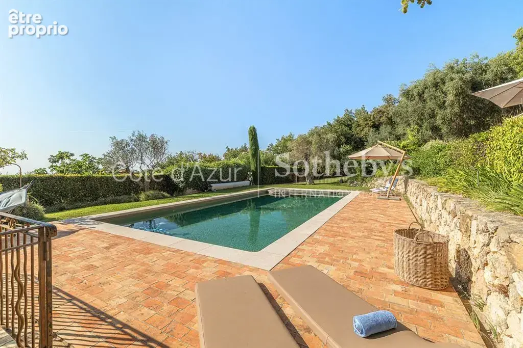 Vence bastide néo provençale avec vue mer, piscine chauffée et jardin paysager de 4 300 m² - photo 19