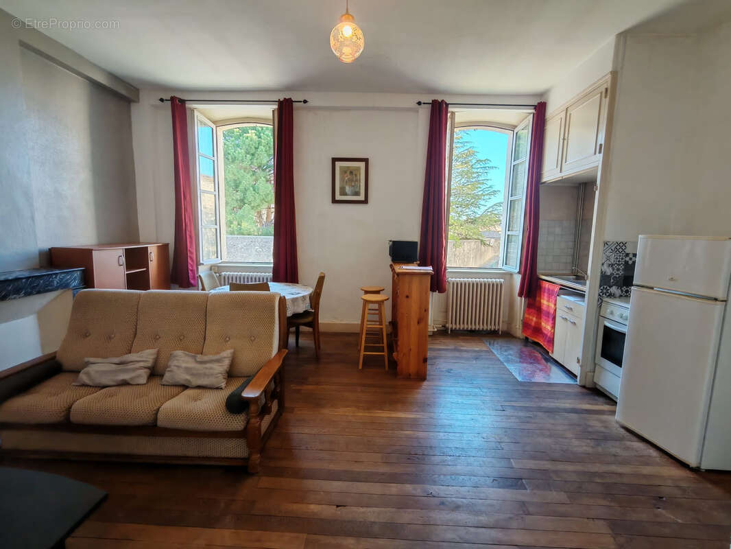 Appartement à BOURG-SAINT-ANDEOL