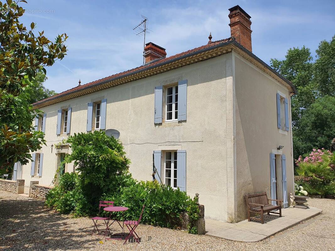 Maison à SAUVETERRE-DE-GUYENNE
