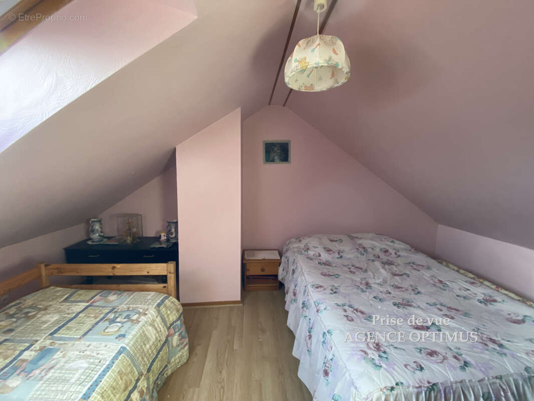 Maison à VILLENEUVE-LA-GUYARD