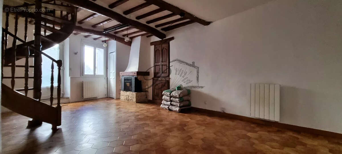 Maison à MIRABEAU