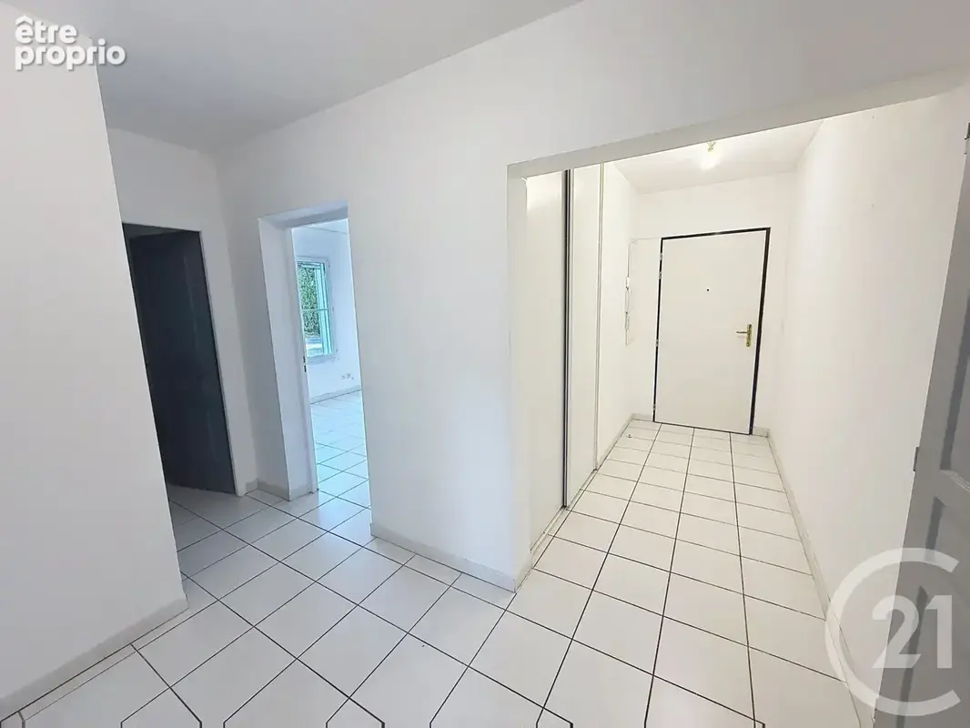 Appartement 3 pièces 67 m² à vendre à Chateaurenard (13160) - photo 8