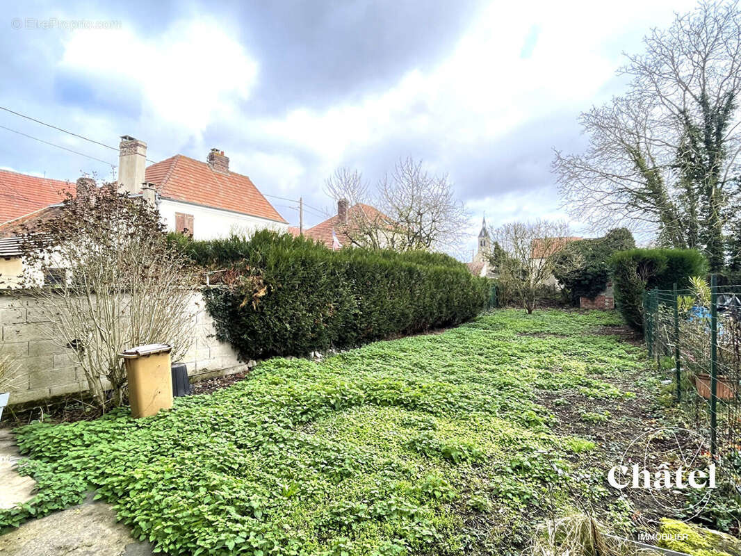Maison à NANTEUIL-LE-HAUDOUIN