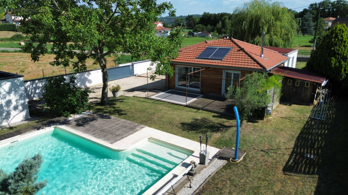 Maison à FRONTONAS