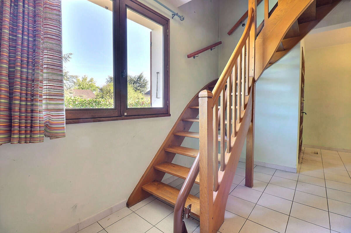 Maison à CHAPAREILLAN