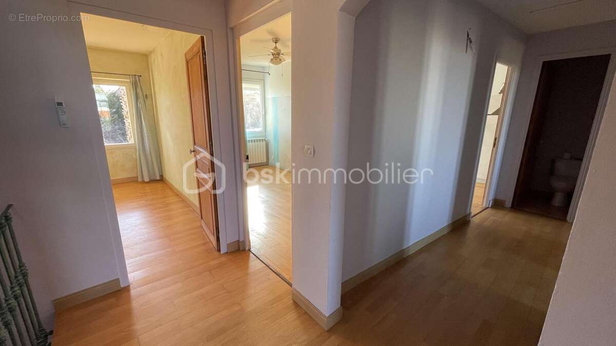 Belle narbonnaise lumineuse et genereuse , 4 chambres, garage et jardin - photo 20