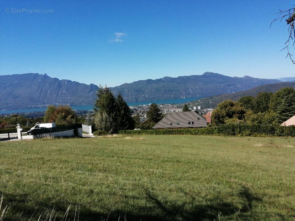 Terrain à PUGNY-CHATENOD