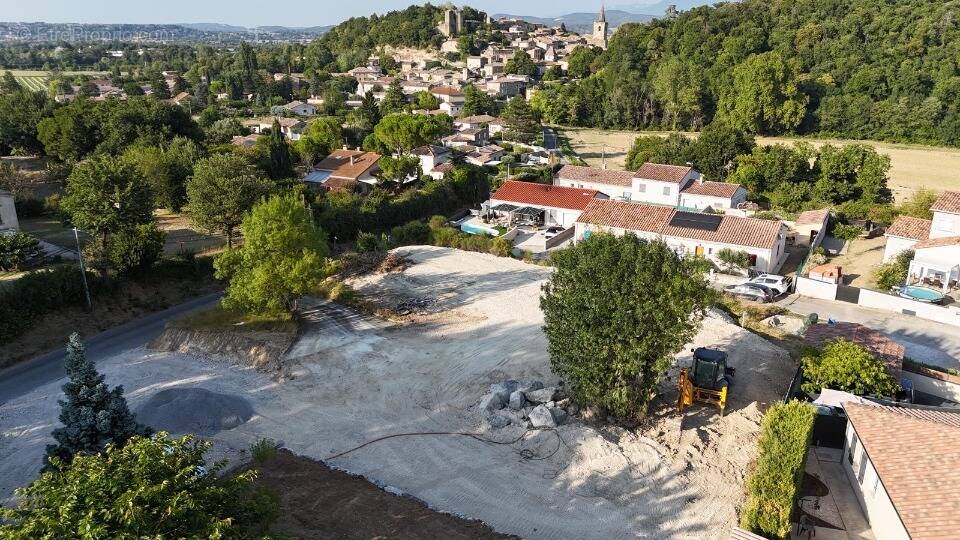 Terrain à GRANE